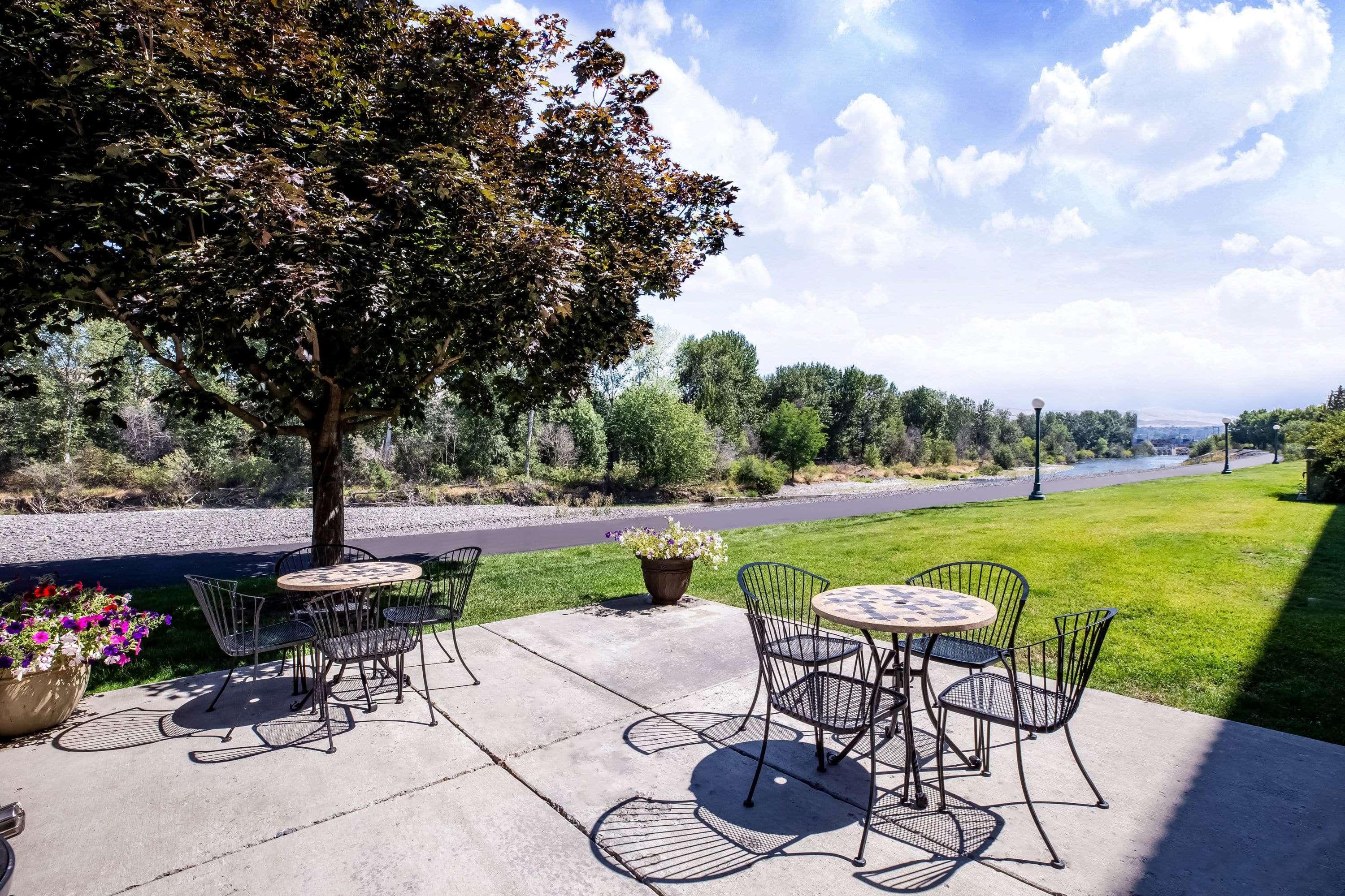 Baymont By Wyndham Yakima Riverfront Ngoại thất bức ảnh